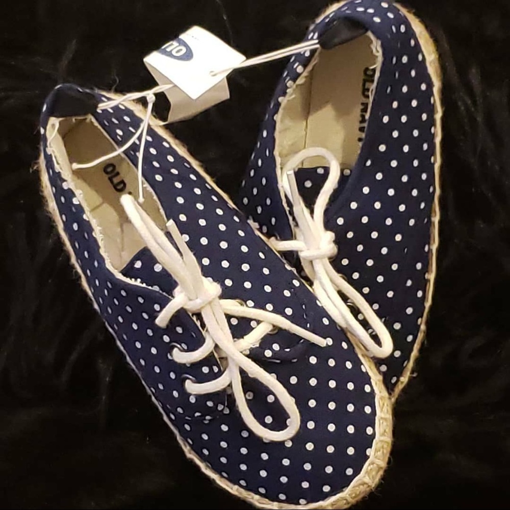 Old Navy Girls polka dot shoes